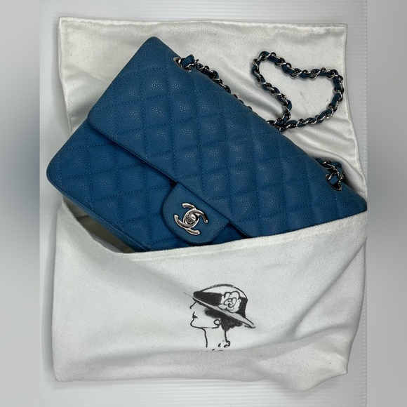 Chanel Blue Caviar Medium Double Flap Bag SHW - Picture 2 of 9